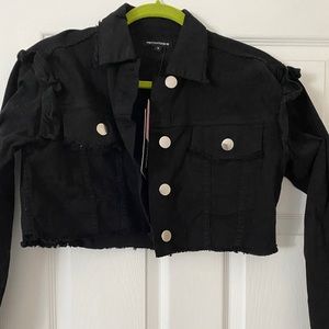 Cropped denim jacket